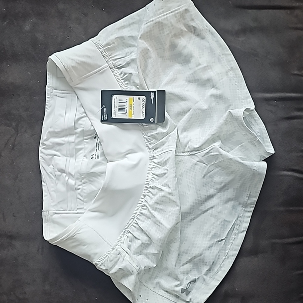 Womens Underarmour shorts